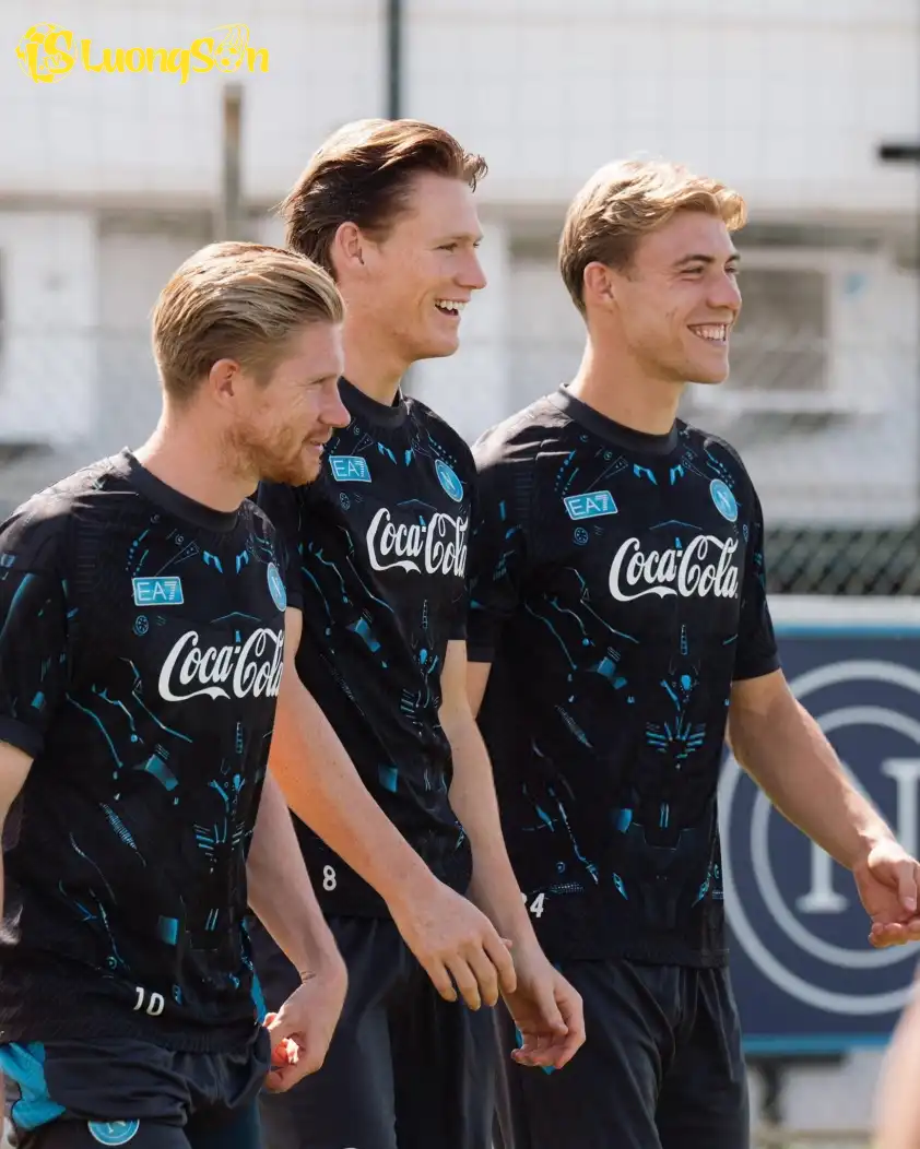 Hàng công rất được chờ đợi của Napoli tại mùa giải năm nay. (Ảnh: Sky Sports) Hàng công rất được chờ đợi của Napoli tại mùa giải năm nay. (Ảnh: Sky Sports)