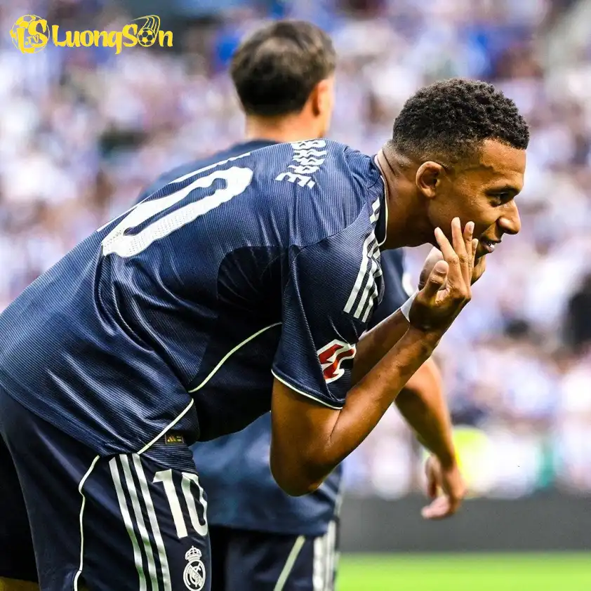 Mbappe đang là cầu thủ đáng xem nhất của Real vào lúc này