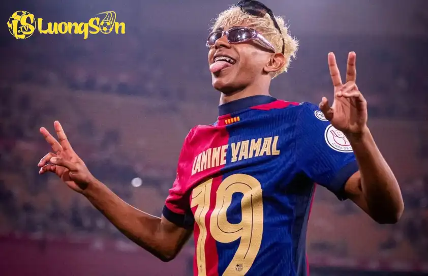 Iniesta cho rằng lời nói của Yamal chỉ là “gia vị” giúp El Clasico thêm kịch tính Iniesta cho rằng lời nói của Yamal chỉ là “gia vị” giúp El Clasico thêm kịch tính