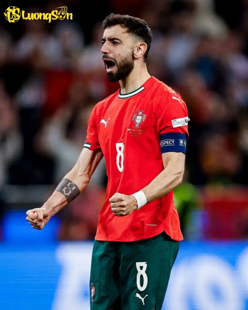 Bruno Fernandes khẳng định toàn đội đang chiến đấu “vì giấc mơ của cả dân tộc” (Ảnh: X). Bruno Fernandes khẳng định toàn đội đang chiến đấu “vì giấc mơ của cả dân tộc”