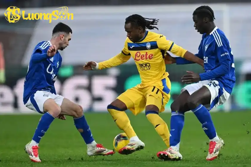 Atalanta được dự đoán sẽ giành chiến thắng và áp sát ngôi đầu. Atalanta được dự đoán sẽ giành chiến thắng và áp sát ngôi đầu.