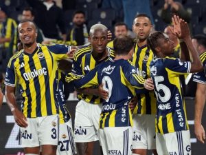 Fenerbahce cần tận dụng lợi thế sân nhà để giành chiến thắng trước Ferencvaros